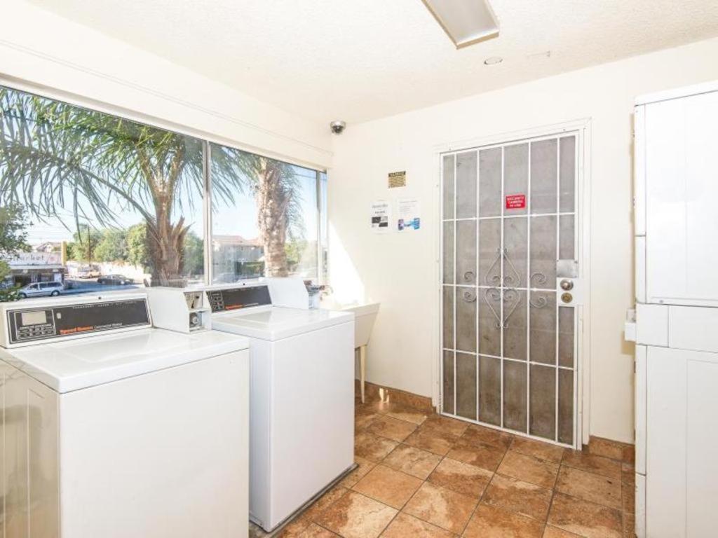 Sea Rock Inn - Los Angeles Gardena Eksteriør billede