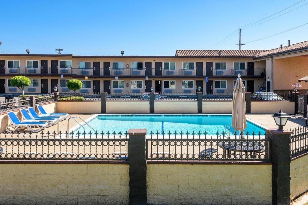 Sea Rock Inn - Los Angeles Gardena Eksteriør billede