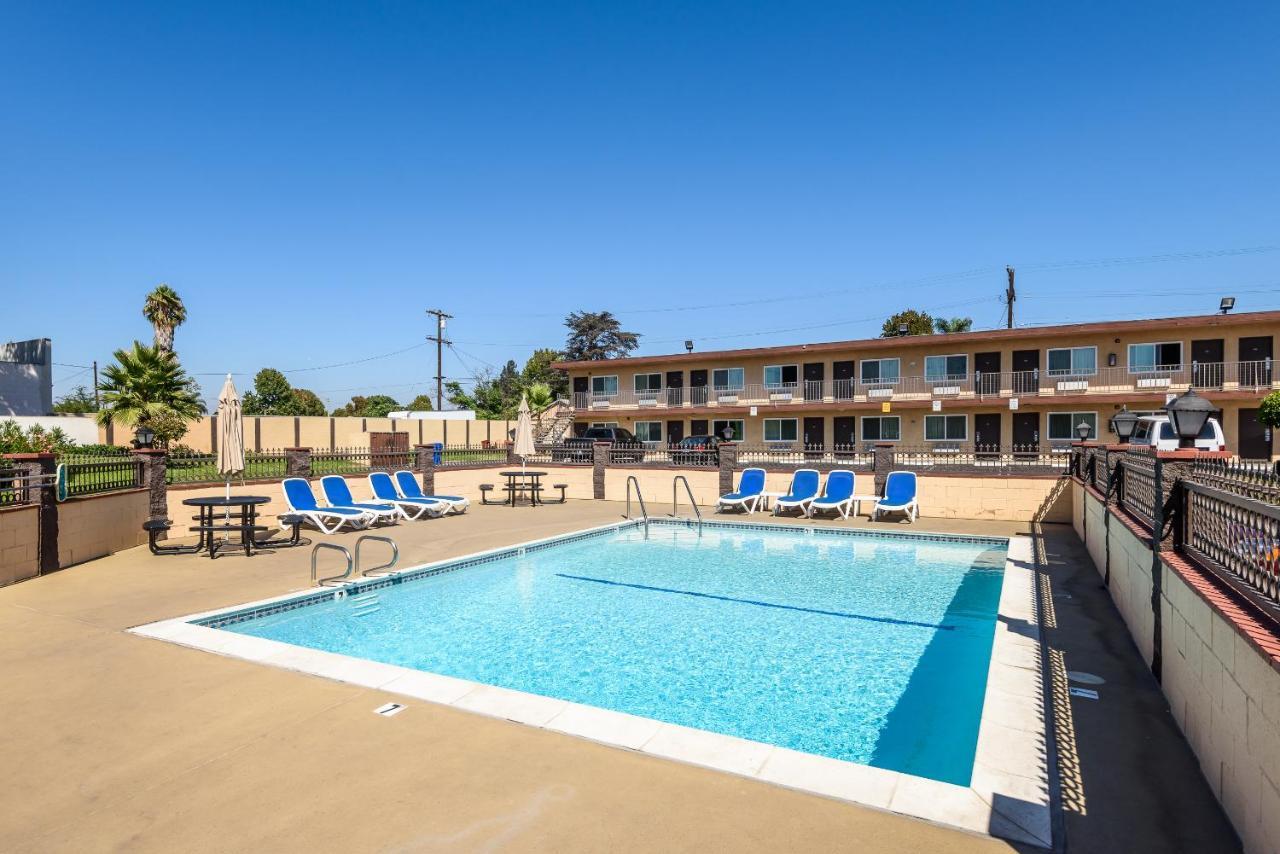 Sea Rock Inn - Los Angeles Gardena Eksteriør billede